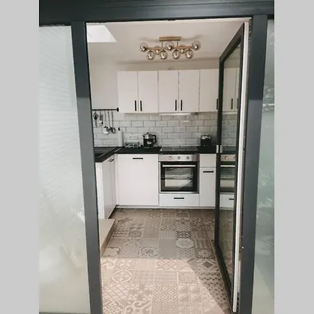 Apartment Wunderschoene Sanierte Vor Den Toren Koelns *