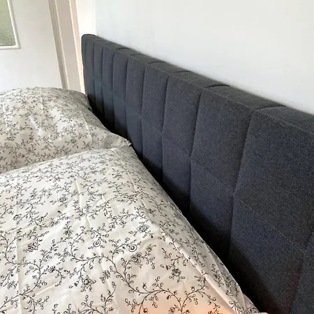 Wunderschoene Sanierte Vor Den Toren Koelns Appartement *