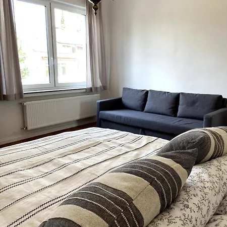 Wunderschoene Sanierte Vor Den Toren Koelns Apartment Cologne