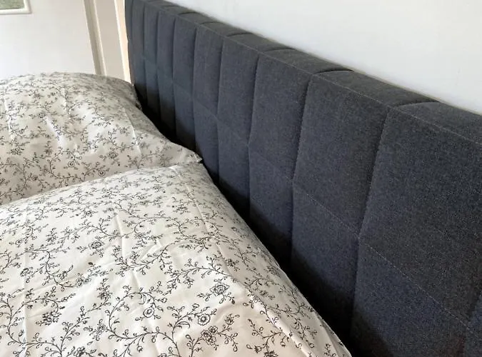 Wunderschoene Sanierte Vor Den Toren Koelns Apartament *