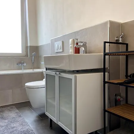 Wunderschoene Sanierte Vor Den Toren Koelns 아파트 *